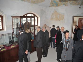 VEYSEL TIRYAKI - Turizmciler Restore Edilen Hamamönü`nü Gezdi