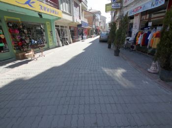 LOKMAN ÖZDEN - Çubuk`ta Sokak Güzelleştirme ve Cephe Düzenleme Çalışmaları Sürüyor