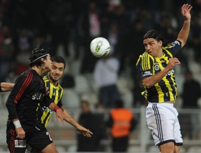 SERKAN KıRıNTıLı - Fenerbahçe yenilmezlik serisini Sivasspor maçı ile bitirdi