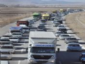 Tem Otoyolu`nda Trafik Felç Oldu