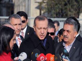 Başbakan Erdoğan, Bayram Namazını Çocukları ve Torunuyla Kıldı