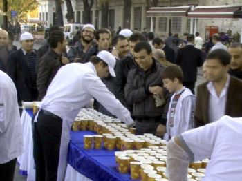 Bayram Çorbası İstanbulluların İçini Isıttı