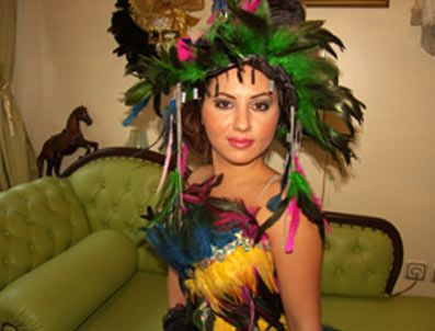 JEAN PAUL GAULTIER - Hayvanseverler bu elbiseye çok kızacak