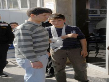 İzmir`de 64 Acemi Kasap Kendini Yaraladı