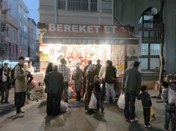 Kasapların Yüzünü Dar Gelirli Vatandaşlar Güldürdü