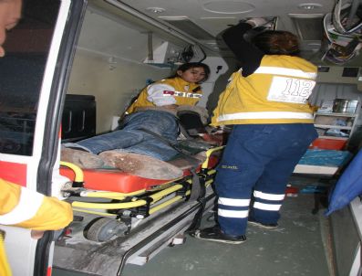 Kilis`te Acemi Kasaplar İş Başında: 1`i Ağır 20 Yaralı