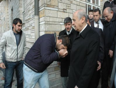 Mhp Genel Devlet Bahçeli Bayram Namazını Gazi Camii`nde Kıldı