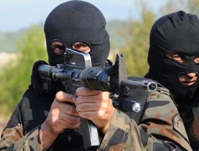 Özel Harekât polisinden PKK`ya darbe