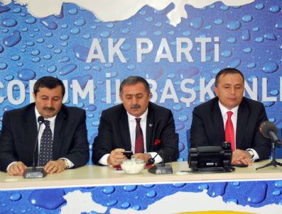 CAHİT BAĞCI - Sağlık Bakan Yardımcısı Kafkas, Çorum`da Partililerle Bayramlaştı