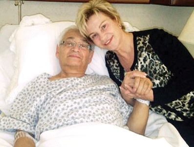 Ünlü sanatçı Adnan Şenses taburcu oldu