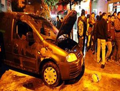 Zeytinburnu'nda 10 aracı yaktılar