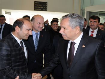 İSTISMAR - Arınç`tan Kılıçdaroğlu`na: Niye Cumhuriyeti Van`da, Erciş`te Kutlamadın?