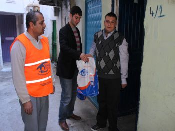 Birecik ve Halfeti’de 500 Fakir Ailenin Yüzü Güldü