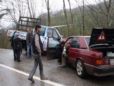 Ordu`da Trafik Kazası: 4 Yaralı
