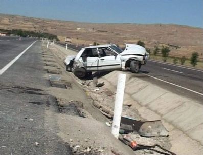 Sivas`ta Trafik Kazası: 6 Yaralı