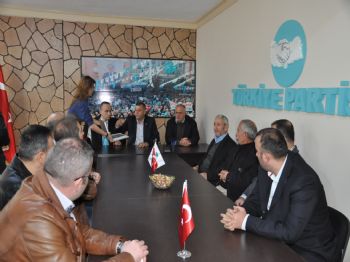 TÜRKIYE PARTISI - Tp`de Bayramlaşma