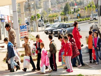 TURGUT OĞUZ - Yaşları Küçük, Yürekleri Büyük