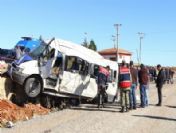 Lastiği Patlayan Minibüs Takla Attı: 5 Ölü, 14 Yaralı