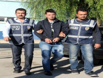 Sahte Paradan Yakalandı, Polise Rüşvet Vermek İstedi