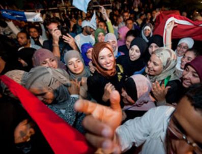 Tunuslu ailelerine Türk işadamlarından et yardımı