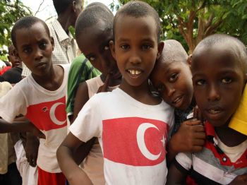 Türk Gönüllüler, Somalili Yetimleri Sevindirdi