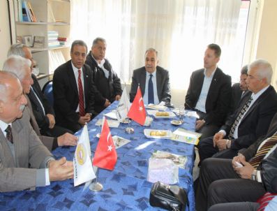 Başkan Fakıbaba, Şehit Aileleriyle Bayramlaştı