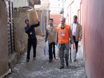 ÜMIT KARAHAN - Kimse Yok Mu Derneği Siirt’te 6 Bin Aileye Ulaştı