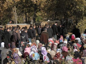 Özışık Ailesi, Bayramın Üçüncü Günü Dört Çocuğunu Kazada Kaybetti