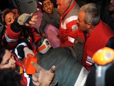 Yıkılan otelin enkazından 20 kişi kurtarıldı