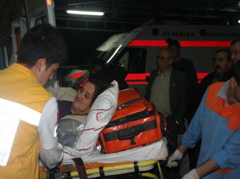 Diyaliz Aracı Kaza Yaptı: 2 Ölü, 6 Yaralı