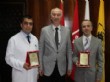 Dü Tıp Fakültesi Başarılı Doktorları Plaketle Ödüllendirildi