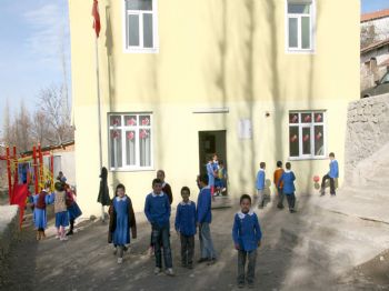 KALEDERE - (özel Haber) Üstü Cami, Altı Okul