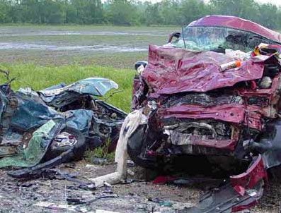 Afyon-Konya yolunda kaza: 3 ölü