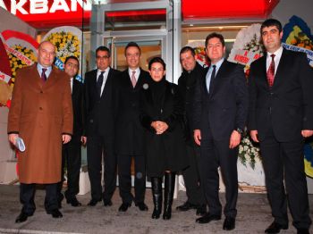 İPEK MOBILYA - Akbank Kayseri Ticari Şubesi Yeni Hizmet Binasına Taşındı