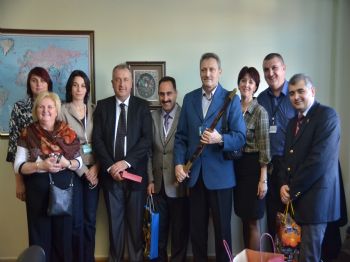 YAŞAR YAZıCı - İşık İlköğretim Okulu Öğrencileri Avrupalı Arkadaşlarını Evlerinde Ağırladı