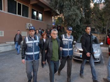 İZMIR BAROSU - İzmir Büyükşehir Operasyonunda Serbest Kalanlara Tutuklama Kararı