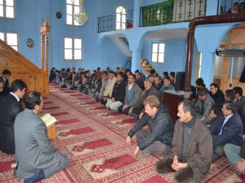 FIRAVUN - Şenkaya İlçe Müftülüğü’nden Bir İlk.