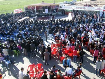 EHLIBEYT - Adıyaman'da Binlerce Kişiye Aşure Dağıtıldı