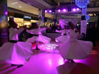 EMINE AYNA - Bdp Milletvekili Ayna Semazen Gösterisine Katıldı