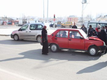 Kırmızı İşık İhlali Kazaya Neden Oldu