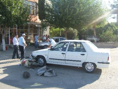 Kozan’da Trafik Kazası: 2 Yaralı