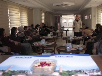 Sahider'li Doktorlar Aşure Programında Buluştu