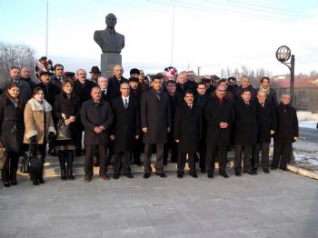 AHMET ERDEM - Haydar Aliyev, Ölümünün 8. Yıldönümünde Kars'ta Anıldı