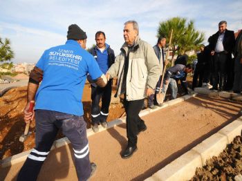 YELKI - İzmir'i Karış Karış Dolaşıyor