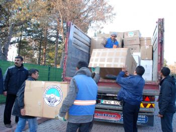 AHMET OKUR - Kayseri’den Van’a Yardımlar Sürüyor