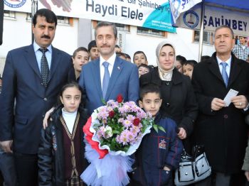 Şahinbey'den Okullara Destek Devam Ediyor