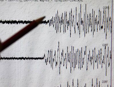 115 kilometre derinlikte 7,3 büyüklüğünde deprem