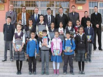 RAMAZAN SEÇILMIŞ - Dereceye Giren Öğrencilere Ödül
