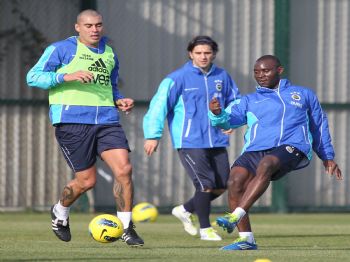 BEKIR İRTEGÜN - Fenerbahçe'de Trabzonspor Maçı Hazırlıkları Başladı