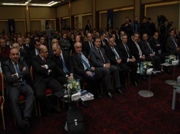 TÜRKIYE İŞ BANKASı GENEL MÜDÜRÜ - İş'le Buluşmalar Toplantısı Yapıldı